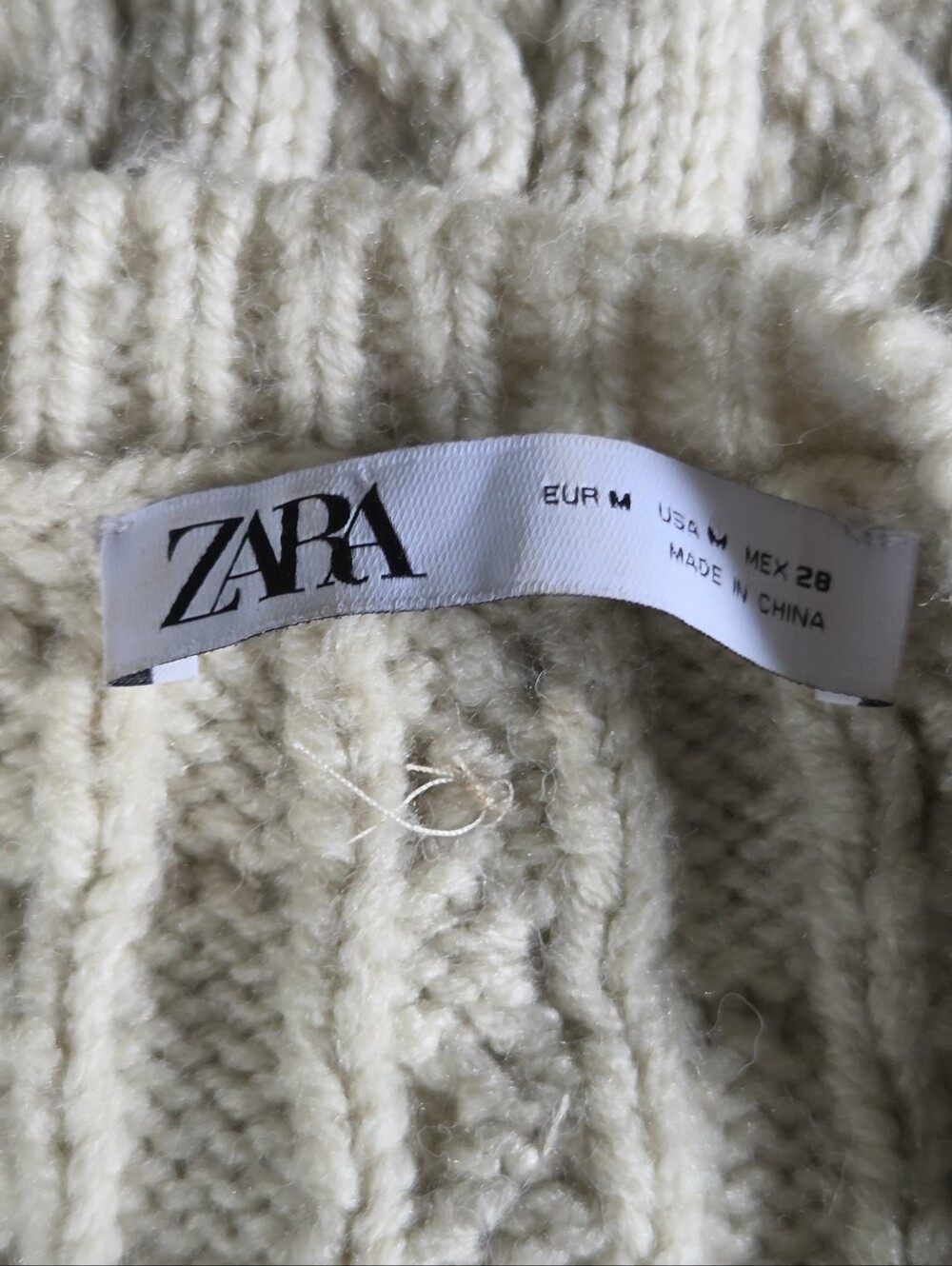 Zara Cream Sequin Cable-Knit Cropped Cardigan - Picture 4 of 5